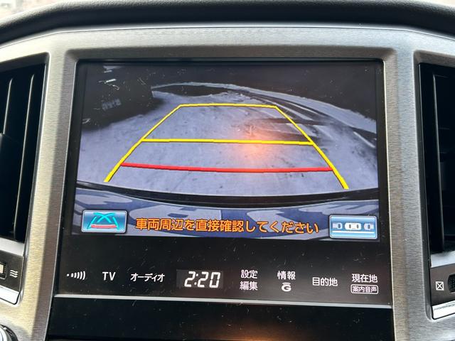 クラウン ロイヤルｉ－Ｆｏｕｒ　ナビバックモニターフルセグＴＶ　エンジンスターター　クルーズコントロール　夏冬タイヤ付き（12枚目）
