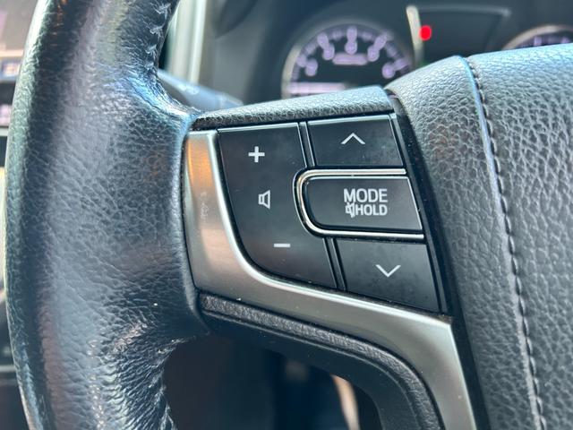 クラウン ロイヤルｉ－Ｆｏｕｒ　ナビバックモニターフルセグＴＶ　エンジンスターター　クルーズコントロール　夏冬タイヤ付き（17枚目）