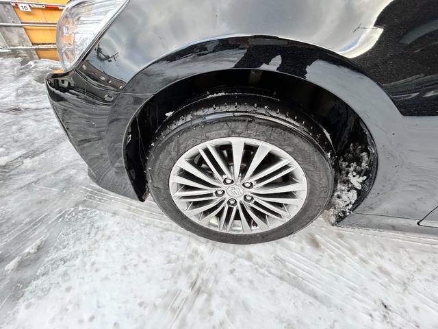 クラウン ロイヤルｉ－Ｆｏｕｒ　ナビバックモニターフルセグＴＶ　エンジンスターター　クルーズコントロール　夏冬タイヤ付き（27枚目）