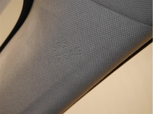 プリウス Ａ　ＰＣＳ　フルセグＴＶ　ＬＥＤランプ　パワーシート　ドライブレコーダー　ＤＶＤ再生可能　４ＷＤ　オートエアコン　ＥＴＣ付　盗難防止システム　ナビ＆ＴＶ　スマートキー　オートクルーズ　寒冷地仕様　ＡＢＳ（31枚目）