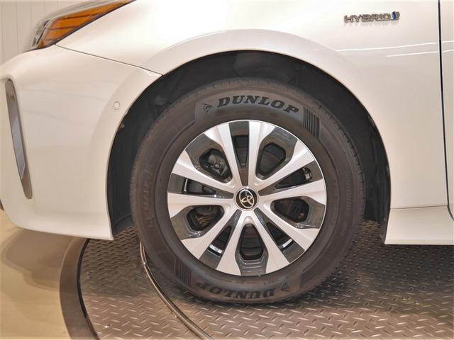 プリウス Ａ　ＰＣＳ　フルセグＴＶ　ＬＥＤランプ　パワーシート　ドライブレコーダー　ＤＶＤ再生可能　４ＷＤ　オートエアコン　ＥＴＣ付　盗難防止システム　ナビ＆ＴＶ　スマートキー　オートクルーズ　寒冷地仕様　ＡＢＳ（38枚目）