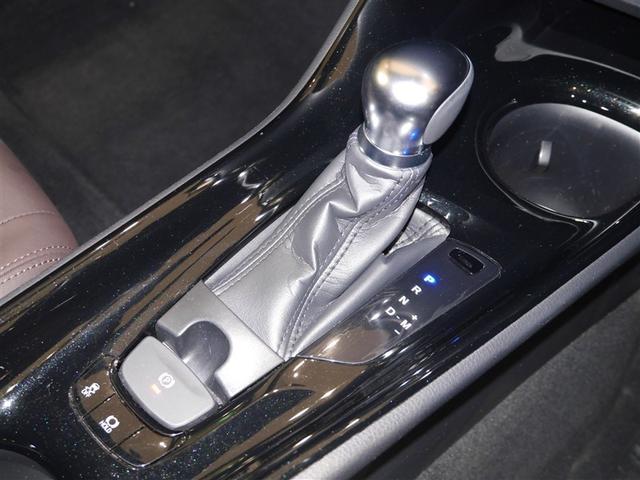 Ｃ－ＨＲ Ｇ－Ｔ　クルーズコントロール　寒冷地　キーレスエントリー　ＡＢＳ　イモビライザー　フルオートエアコン　エアバッグ　アルミ付　ハーフレザーシート　スマートキ－　ワンオーナー車　フルタイム４ＷＤ　横滑り防止（6枚目）