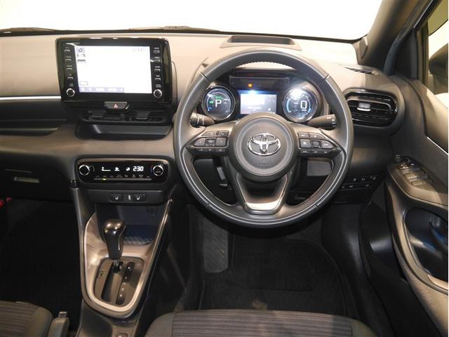 ヤリス ハイブリッドＺ　プリクラッシュセーフティ　地デジ　カーテンエアバッグ　ＬＥＤライト　オートクルーズ　横滑防止装置　寒冷地仕様　ドライブレコーダー　４ＷＤ　メモリーナビ　ＡＣ１００Ｖ　スマートキー　オートエアコン（5枚目）