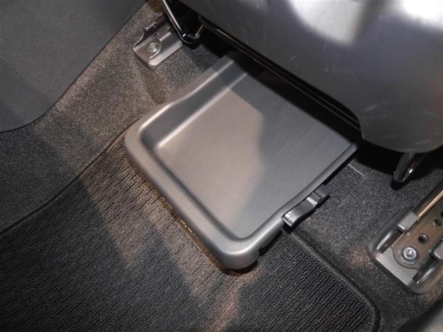 ヤリス ハイブリッドＺ　プリクラッシュセーフティ　地デジ　カーテンエアバッグ　ＬＥＤライト　オートクルーズ　横滑防止装置　寒冷地仕様　ドライブレコーダー　４ＷＤ　メモリーナビ　ＡＣ１００Ｖ　スマートキー　オートエアコン（14枚目）