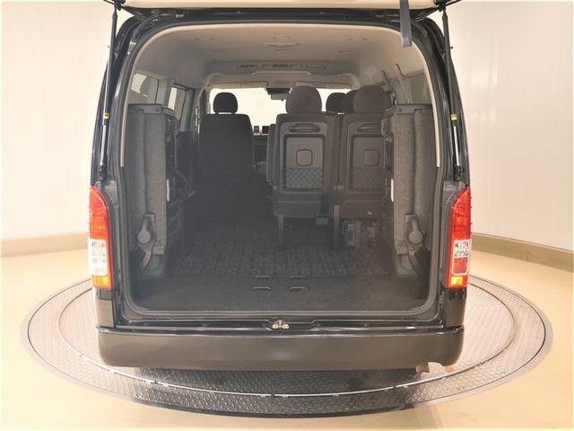 ハイエースワゴン GL PSD WエアB 4WD車 ダブルエアコン キーレスエントリー 100V エアコン ミュージックプレイヤー接続可 横滑り防止 3列シート ナビテレビ ABS ワンオーナー ETC車載器 パワステ AW(10枚目)