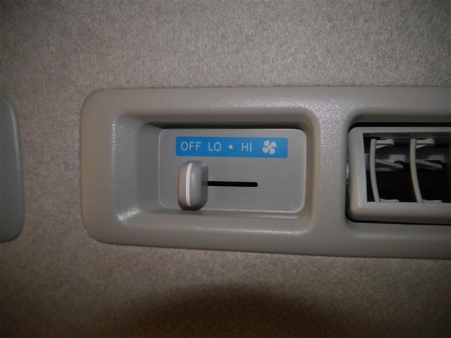 ハイエースワゴン GL PSD WエアB 4WD車 ダブルエアコン キーレスエントリー 100V エアコン ミュージックプレイヤー接続可 横滑り防止 3列シート ナビテレビ ABS ワンオーナー ETC車載器 パワステ AW(23枚目)