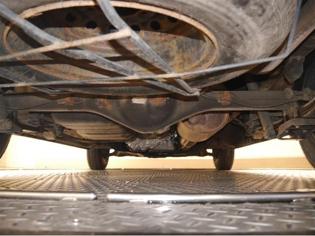 ハイエースワゴン GL PSD WエアB 4WD車 ダブルエアコン キーレスエントリー 100V エアコン ミュージックプレイヤー接続可 横滑り防止 3列シート ナビテレビ ABS ワンオーナー ETC車載器 パワステ AW(35枚目)