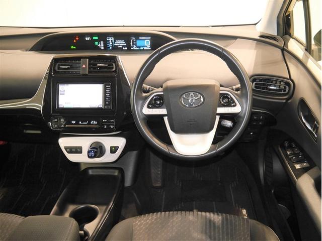 プリウス Sセーフティプラス 横滑り防止装置 エアバッグ ナビTV フルタイム4WD ABS キーレスエントリー オートエアコン クルコン 盗難防止装置 スマ-トキ- 寒冷地仕様 ミュージックプレイヤー接続可 ワンセグ(5枚目)