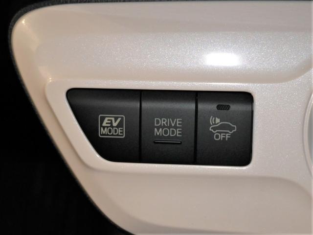 プリウス Sセーフティプラス 横滑り防止装置 エアバッグ ナビTV フルタイム4WD ABS キーレスエントリー オートエアコン クルコン 盗難防止装置 スマ-トキ- 寒冷地仕様 ミュージックプレイヤー接続可 ワンセグ(21枚目)