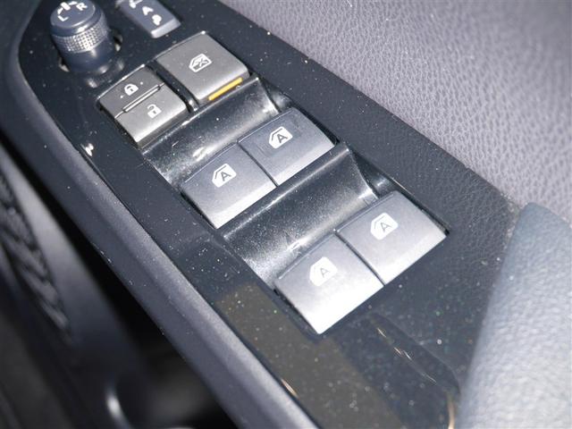 プリウス Sセーフティプラス 横滑り防止装置 エアバッグ ナビTV フルタイム4WD ABS キーレスエントリー オートエアコン クルコン 盗難防止装置 スマ-トキ- 寒冷地仕様 ミュージックプレイヤー接続可 ワンセグ(30枚目)