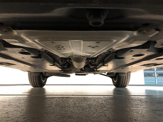 ヤリスクロス ハイブリッドＧ　ＥＳＣ　メディアプレイヤー接続　衝突軽減　ＬＥＤヘッド　寒冷地　盗難防止装置　スマートキー　キーレス　オートエアコン　オートクルーズコントロール　バックカメラ　４ＷＤ　アルミホイール　ＡＢＳ（8枚目）