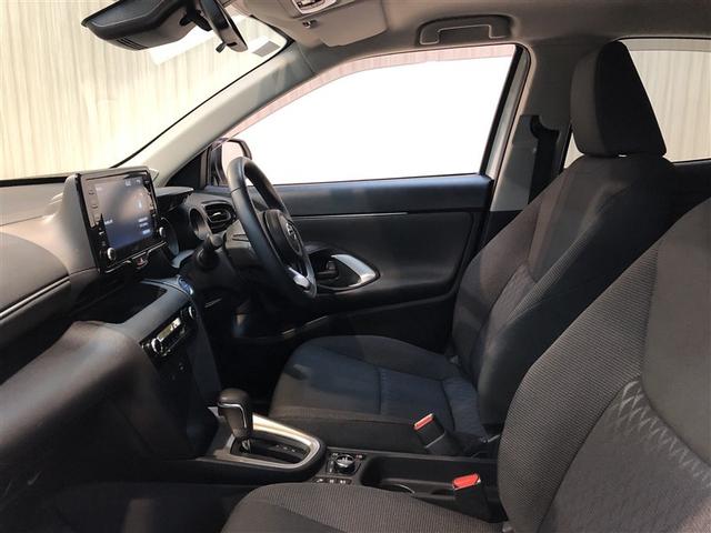 ヤリスクロス ハイブリッドＧ　ＥＳＣ　メディアプレイヤー接続　衝突軽減　ＬＥＤヘッド　寒冷地　盗難防止装置　スマートキー　キーレス　オートエアコン　オートクルーズコントロール　バックカメラ　４ＷＤ　アルミホイール　ＡＢＳ（10枚目）