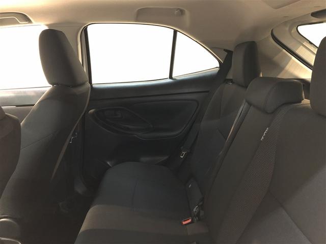 ヤリスクロス ハイブリッドＧ　ＥＳＣ　メディアプレイヤー接続　衝突軽減　ＬＥＤヘッド　寒冷地　盗難防止装置　スマートキー　キーレス　オートエアコン　オートクルーズコントロール　バックカメラ　４ＷＤ　アルミホイール　ＡＢＳ（11枚目）