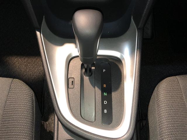 ヤリスクロス ハイブリッドＧ　ＥＳＣ　メディアプレイヤー接続　衝突軽減　ＬＥＤヘッド　寒冷地　盗難防止装置　スマートキー　キーレス　オートエアコン　オートクルーズコントロール　バックカメラ　４ＷＤ　アルミホイール　ＡＢＳ（19枚目）