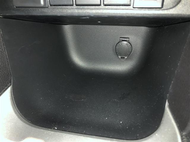 ヤリスクロス ハイブリッドＧ　ＥＳＣ　メディアプレイヤー接続　衝突軽減　ＬＥＤヘッド　寒冷地　盗難防止装置　スマートキー　キーレス　オートエアコン　オートクルーズコントロール　バックカメラ　４ＷＤ　アルミホイール　ＡＢＳ（32枚目）