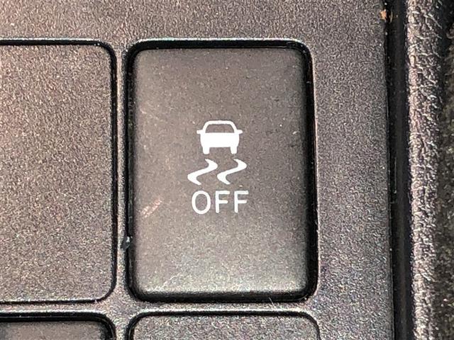 ヴィッツ Ｆ　アルミ　ＰＷ　ＥＳＣ　ＰＳ　キーレスエントリー　切替式４ＷＤ　ＤＶＤ　フルセグテレビ　ＡＢＳ　エアコン　寒冷地　Ｗエアバッグ　メモリーナビゲーション　ナビＴＶ　ミュージックプレイヤー接続可　エアバッグ（17枚目）