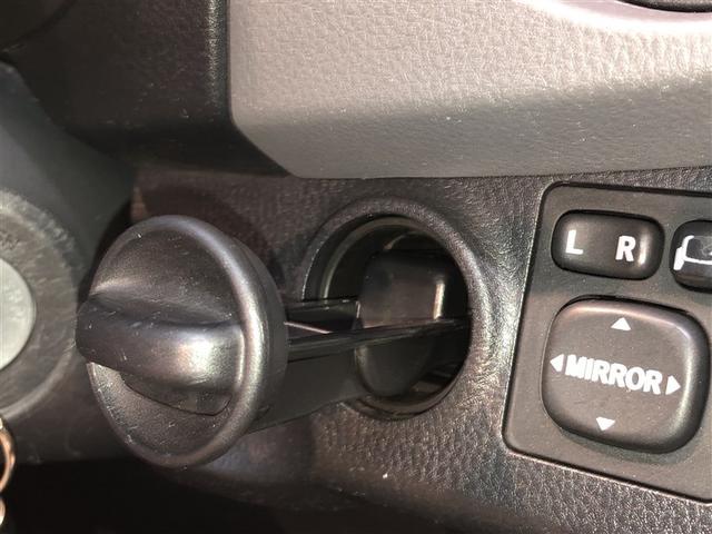 ヴィッツ Ｆ　アルミ　ＰＷ　ＥＳＣ　ＰＳ　キーレスエントリー　切替式４ＷＤ　ＤＶＤ　フルセグテレビ　ＡＢＳ　エアコン　寒冷地　Ｗエアバッグ　メモリーナビゲーション　ナビＴＶ　ミュージックプレイヤー接続可　エアバッグ（24枚目）