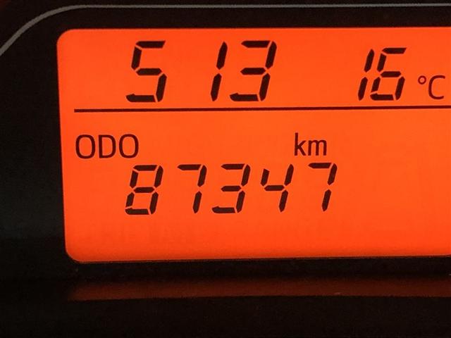 ヴィッツ Ｆ　アルミ　ＰＷ　ＥＳＣ　ＰＳ　キーレスエントリー　切替式４ＷＤ　ＤＶＤ　フルセグテレビ　ＡＢＳ　エアコン　寒冷地　Ｗエアバッグ　メモリーナビゲーション　ナビＴＶ　ミュージックプレイヤー接続可　エアバッグ（33枚目）