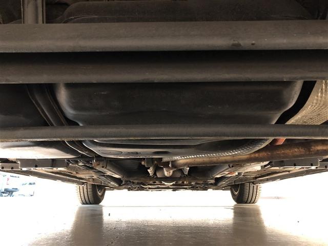 プリウス Ｓ　アイドリングストップ搭載　Ｂモニタ－　ＡＵＸ接続可　インテリキー　デュアルエアバック　エアＢ　イモビライザー　ナビＴＶ　ＡＵＴＯエアコン　横スベリ防止　アルミホイール　ＥＴＣ装備　ＡＢＳ　リモコンキー（9枚目）