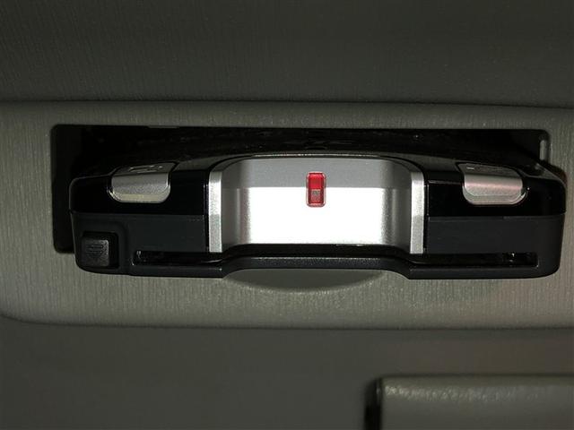 プリウス Ｓ　アイドリングストップ搭載　Ｂモニタ－　ＡＵＸ接続可　インテリキー　デュアルエアバック　エアＢ　イモビライザー　ナビＴＶ　ＡＵＴＯエアコン　横スベリ防止　アルミホイール　ＥＴＣ装備　ＡＢＳ　リモコンキー（22枚目）