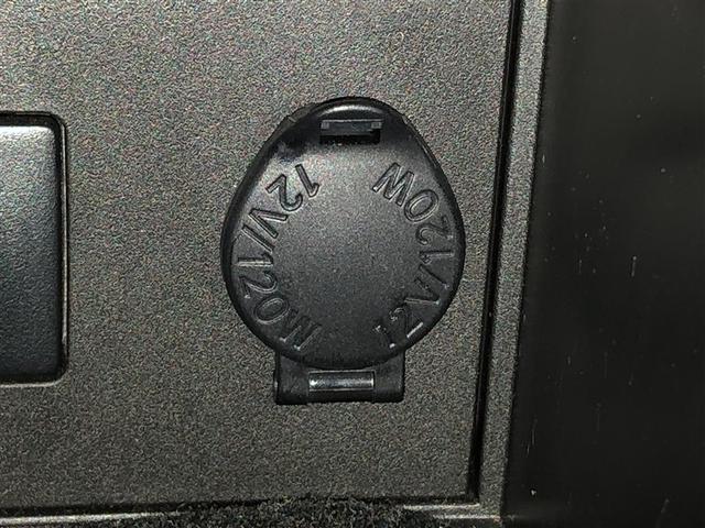 プリウス Ｓ　アイドリングストップ搭載　Ｂモニタ－　ＡＵＸ接続可　インテリキー　デュアルエアバック　エアＢ　イモビライザー　ナビＴＶ　ＡＵＴＯエアコン　横スベリ防止　アルミホイール　ＥＴＣ装備　ＡＢＳ　リモコンキー（27枚目）