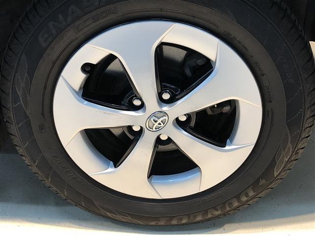 プリウス Ｓ　アイドリングストップ搭載　Ｂモニタ－　ＡＵＸ接続可　インテリキー　デュアルエアバック　エアＢ　イモビライザー　ナビＴＶ　ＡＵＴＯエアコン　横スベリ防止　アルミホイール　ＥＴＣ装備　ＡＢＳ　リモコンキー（35枚目）