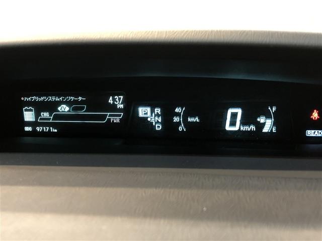 プリウス Ｓ　アイドリングストップ搭載　Ｂモニタ－　ＡＵＸ接続可　インテリキー　デュアルエアバック　エアＢ　イモビライザー　ナビＴＶ　ＡＵＴＯエアコン　横スベリ防止　アルミホイール　ＥＴＣ装備　ＡＢＳ　リモコンキー（37枚目）