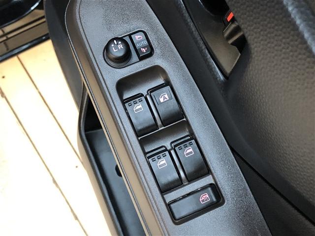 ルーミー Ｇ　追突軽減ブレーキ　パワステ　Ａストップ　横滑り防止システム　ウォークスルー　エアバック　セキュリティーアラーム　パワーウィンドウ　運転席助手席エアバック　オートエアコン　キーフリー　電動スライドドア（12枚目）