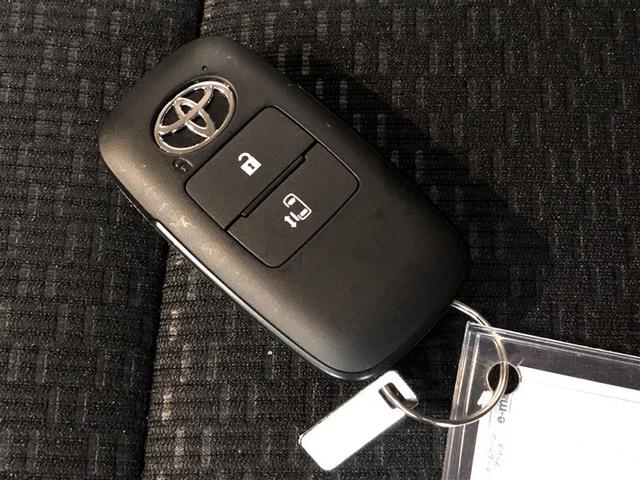 ルーミー Ｇ　追突軽減ブレーキ　パワステ　Ａストップ　横滑り防止システム　ウォークスルー　エアバック　セキュリティーアラーム　パワーウィンドウ　運転席助手席エアバック　オートエアコン　キーフリー　電動スライドドア（18枚目）