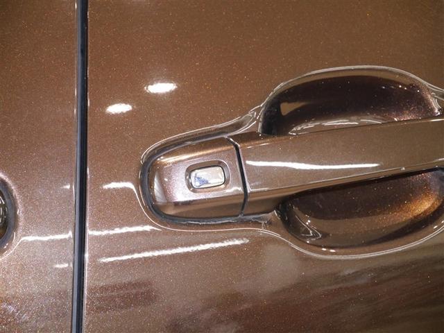 シエンタ ファンベースG バックモニタ- イモビ DVD再生可 パワステ アイスト 地デジTV デュアルエアバッグ 横滑り防止装置 寒冷地 エアバッグ ドライブレコーダー オートエアコン パワーウィンドウ ABS スマートキー(31枚目)