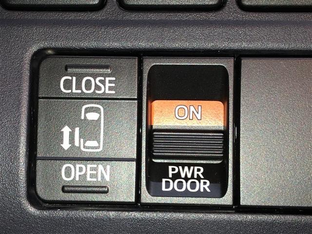 ノア ハイブリッドG スマートキー&プッシュスタート LEDへッドライト 地デジ イモビライザー Wエアコン パワーウインドウ 寒冷地仕様 アルミ クルコン エアバッグ 横滑り防止 DVD再生機能 フルフラット パワステ(24枚目)