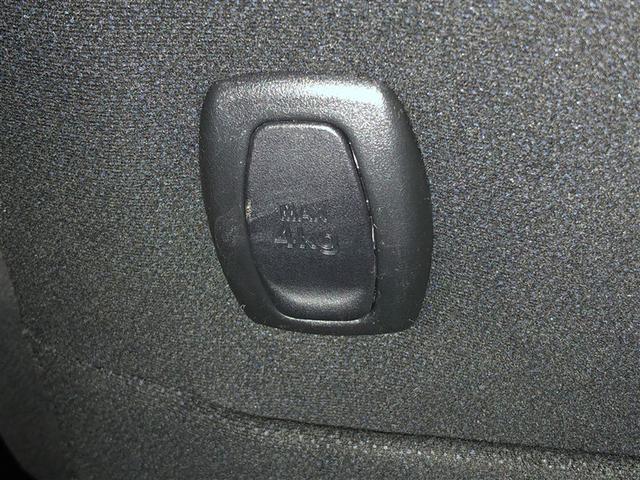 ノア ハイブリッドG スマートキー&プッシュスタート LEDへッドライト 地デジ イモビライザー Wエアコン パワーウインドウ 寒冷地仕様 アルミ クルコン エアバッグ 横滑り防止 DVD再生機能 フルフラット パワステ(31枚目)