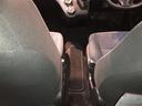 展示車は自社専門工場にて商品化を行っています。外装から内装はもちろん、エンジンルームの隅々までキレイに清掃してます。ぜひ一度ご覧ください。