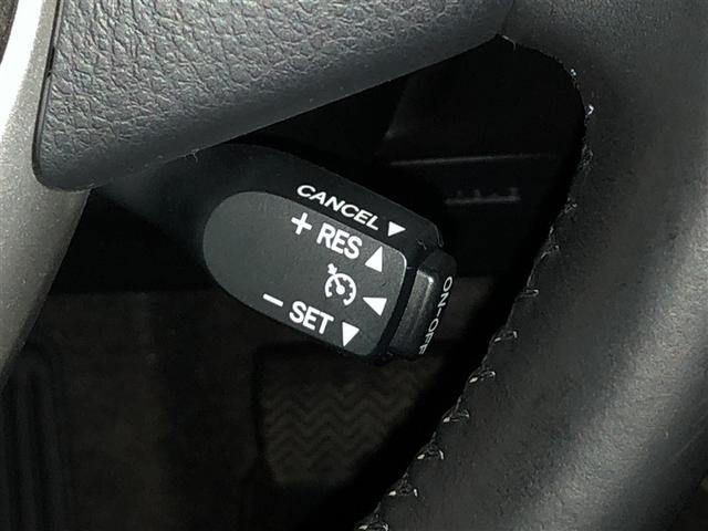 ノア Ｓｉ　フルタイム４ＷＤ　ナビ＆ＴＶ　両側オートスライドドア　リアクーラー　ＬＥＤヘッドライト　スマートキー　クルーズコントロール　フルセグ　ＥＳＣ　フルフラット　寒冷地仕様車　３列シート　ＥＴＣ車載器（19枚目）