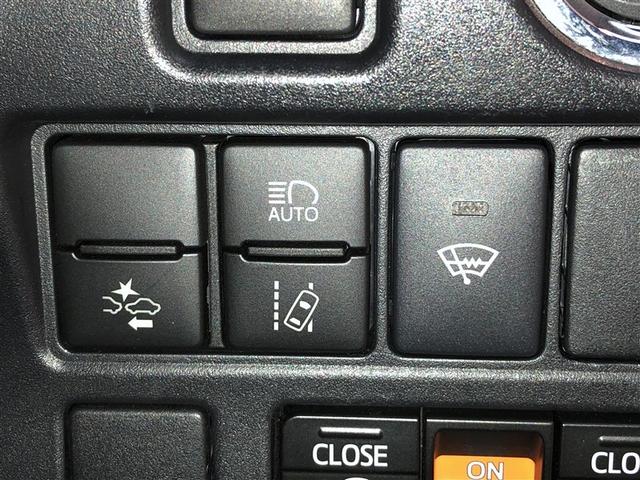 ノア Ｓｉ　フルタイム４ＷＤ　ナビ＆ＴＶ　両側オートスライドドア　リアクーラー　ＬＥＤヘッドライト　スマートキー　クルーズコントロール　フルセグ　ＥＳＣ　フルフラット　寒冷地仕様車　３列シート　ＥＴＣ車載器（29枚目）