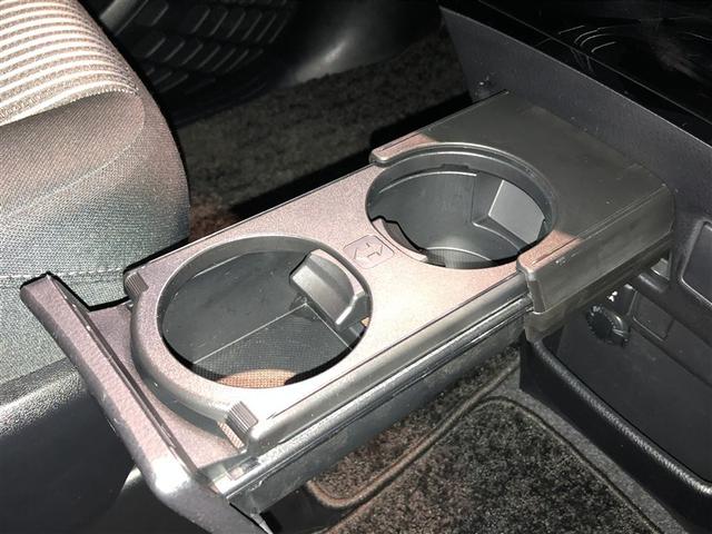 ノア Ｓｉ　フルタイム４ＷＤ　ナビ＆ＴＶ　両側オートスライドドア　リアクーラー　ＬＥＤヘッドライト　スマートキー　クルーズコントロール　フルセグ　ＥＳＣ　フルフラット　寒冷地仕様車　３列シート　ＥＴＣ車載器（31枚目）