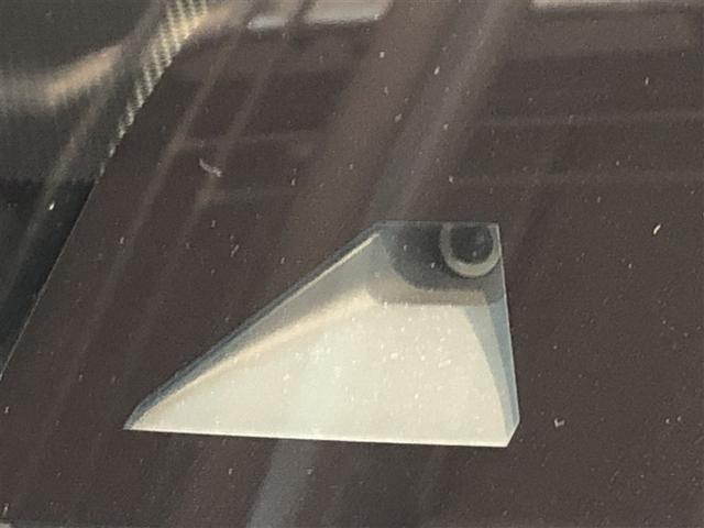 Ｃ－ＨＲ Ｇ－Ｔ　ＬＥＤヘッドライト　クルーズコントロール　寒冷地　キーレスエントリー　ＡＢＳ　イモビライザー　フルオートエアコン　エアバッグ　アルミ付　ハーフレザーシート　スマートキ－　フルタイム４ＷＤ　横滑り防止（4枚目）