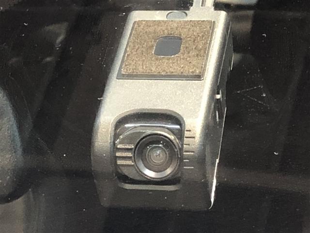 Ｃ－ＨＲ Ｇ－Ｔ　ＬＥＤヘッドライト　クルーズコントロール　寒冷地　キーレスエントリー　ＡＢＳ　イモビライザー　フルオートエアコン　エアバッグ　アルミ付　ハーフレザーシート　スマートキ－　フルタイム４ＷＤ　横滑り防止（6枚目）