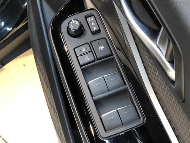 Ｃ－ＨＲ Ｇ－Ｔ　ＬＥＤヘッドライト　クルーズコントロール　寒冷地　キーレスエントリー　ＡＢＳ　イモビライザー　フルオートエアコン　エアバッグ　アルミ付　ハーフレザーシート　スマートキ－　フルタイム４ＷＤ　横滑り防止（14枚目）