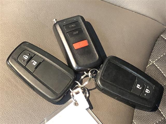 Ｃ－ＨＲ Ｇ－Ｔ　ＬＥＤヘッドライト　クルーズコントロール　寒冷地　キーレスエントリー　ＡＢＳ　イモビライザー　フルオートエアコン　エアバッグ　アルミ付　ハーフレザーシート　スマートキ－　フルタイム４ＷＤ　横滑り防止（22枚目）