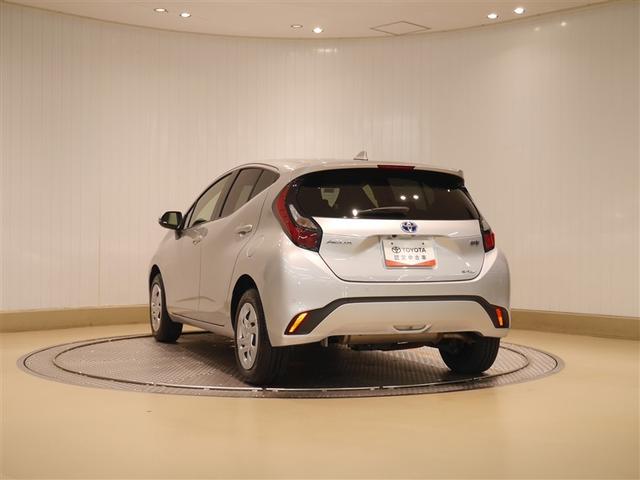 アクア Ｘ　ＡＣ１００Ｖ電源　オートエアコン　ＬＥＤヘッド　クルーズコントロール　ナビ　バックカメラ　ＥＴＣ　サイドエアバッグ　スマートキー　４ＷＤ　盗難防止システム　エアバッグ　メモリーナビ　ＥＳＣ　ＡＢＳ（3枚目）