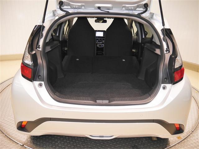 アクア Ｘ　ＡＣ１００Ｖ電源　オートエアコン　ＬＥＤヘッド　クルーズコントロール　ナビ　バックカメラ　ＥＴＣ　サイドエアバッグ　スマートキー　４ＷＤ　盗難防止システム　エアバッグ　メモリーナビ　ＥＳＣ　ＡＢＳ（9枚目）