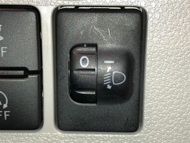 ピクシスエポック X SAIII 誤発進抑制機能 横滑防止装置 キーレスエントリー LEDヘッドライト ETC アイドリングストップ 4WD ナビ バックカメラ ABS エアコン Wエアバック メモリーナビ(19枚目)