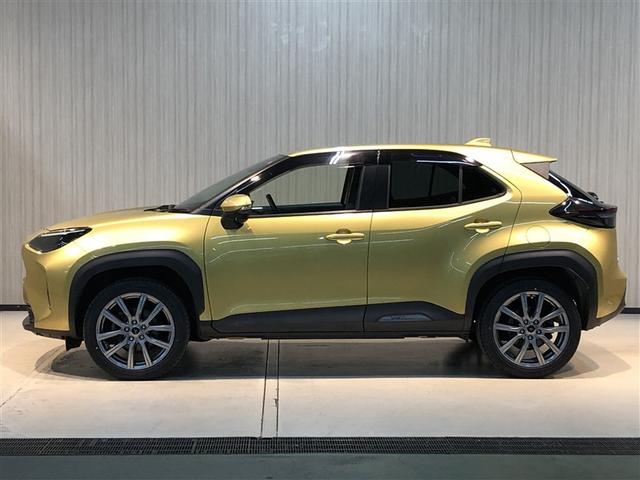 ヤリスクロス Ｚ　寒冷地　ＶＳＣ　オートエアコン　バックガイドモニター　盗難防止装置　ＡＷＤ　ＥＴＣ車載器　ミュージックプレイヤー接続可　キーレス　アルミホイール　ＬＥＤヘッドランプ　エアバッグ　ＡＢＳ　スマートキー（6枚目）