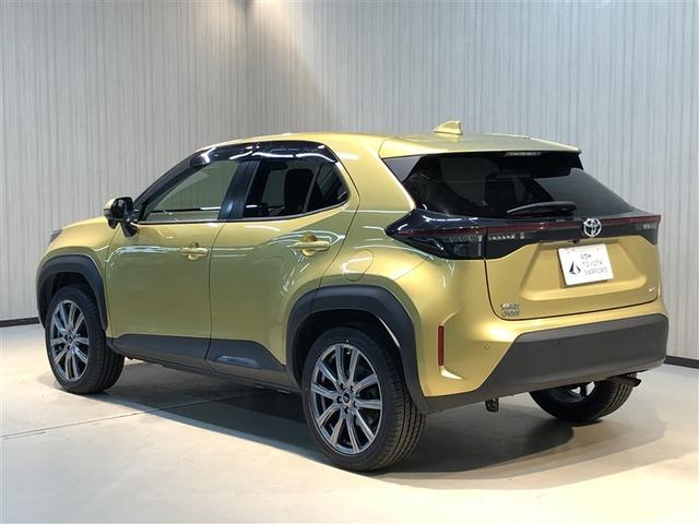 ヤリスクロス Ｚ　寒冷地　ＶＳＣ　オートエアコン　バックガイドモニター　盗難防止装置　ＡＷＤ　ＥＴＣ車載器　ミュージックプレイヤー接続可　キーレス　アルミホイール　ＬＥＤヘッドランプ　エアバッグ　ＡＢＳ　スマートキー（7枚目）