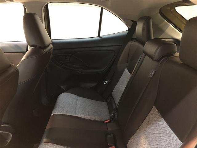 ヤリスクロス Ｚ　寒冷地　ＶＳＣ　オートエアコン　バックガイドモニター　盗難防止装置　ＡＷＤ　ＥＴＣ車載器　ミュージックプレイヤー接続可　キーレス　アルミホイール　ＬＥＤヘッドランプ　エアバッグ　ＡＢＳ　スマートキー（11枚目）