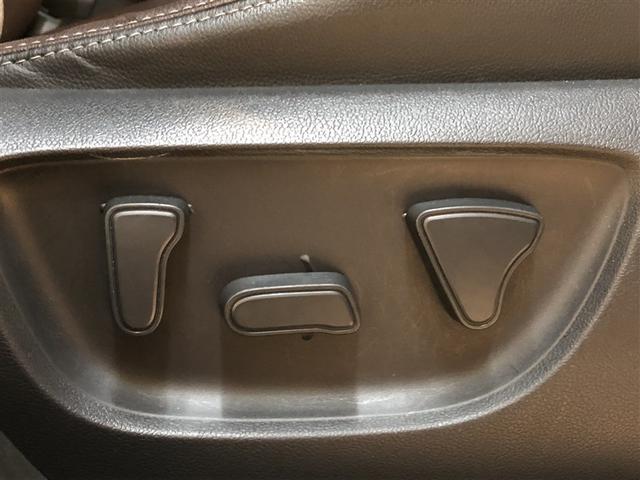 ヤリスクロス Ｚ　寒冷地　ＶＳＣ　オートエアコン　バックガイドモニター　盗難防止装置　ＡＷＤ　ＥＴＣ車載器　ミュージックプレイヤー接続可　キーレス　アルミホイール　ＬＥＤヘッドランプ　エアバッグ　ＡＢＳ　スマートキー（16枚目）