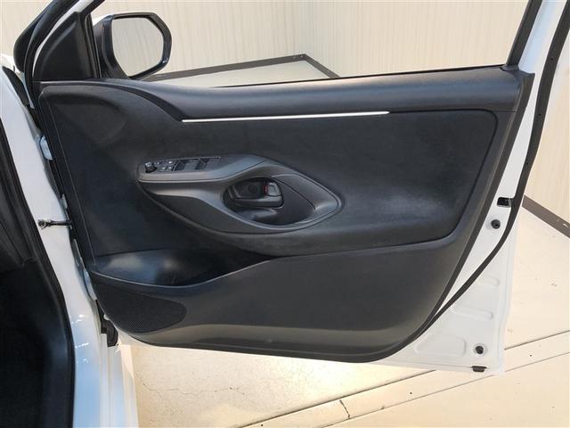 ヤリス ハイブリッドX 盗難防止 VSC クルコン 4WD アイドリングストップ ETC スマートキー 寒冷地仕様 ナビ オートエアコン ミュージックプレイヤー接続可 メモリーナビ キーレス ABS レンタカーUP 後カメラ(12枚目)