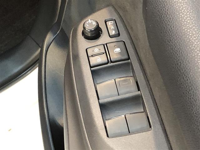 ヤリス ハイブリッドX 盗難防止 VSC クルコン 4WD アイドリングストップ ETC スマートキー 寒冷地仕様 ナビ オートエアコン ミュージックプレイヤー接続可 メモリーナビ キーレス ABS レンタカーUP 後カメラ(13枚目)