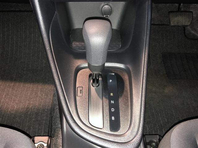 ヤリス ハイブリッドX 盗難防止 VSC クルコン 4WD アイドリングストップ ETC スマートキー 寒冷地仕様 ナビ オートエアコン ミュージックプレイヤー接続可 メモリーナビ キーレス ABS レンタカーUP 後カメラ(18枚目)